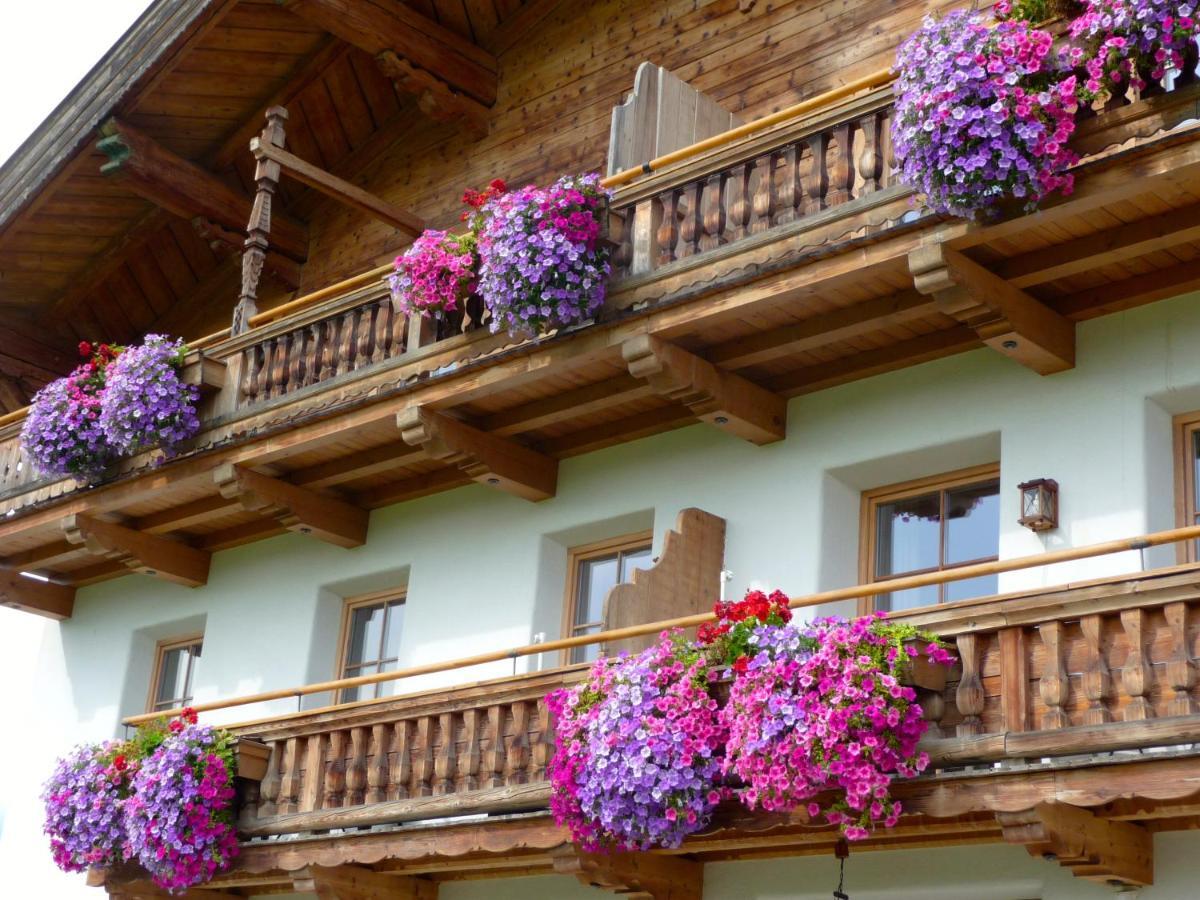 Ferienwohnung Huberhof Oberndorf in Tirol Exterior photo