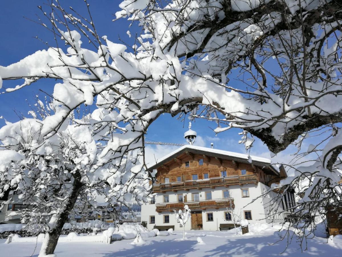 Ferienwohnung Huberhof Oberndorf in Tirol Exterior photo
